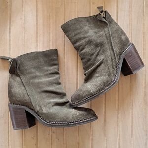 Sbicca Vintage Collection  Almond Toe Slouchy Suede Leather Chunky Booties